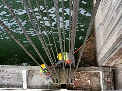 Mid WRL Wire Rope Lubricator Image 2